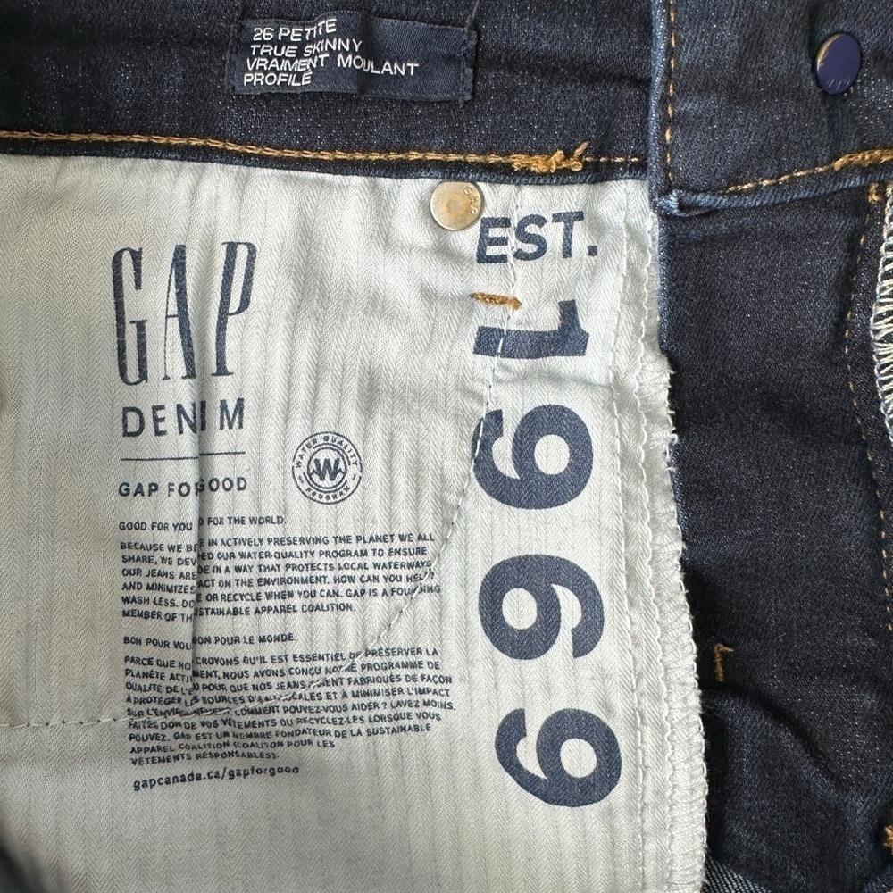 GAP DENIM MID RISE TRUE SKINNY JEANS WOMEN’S SIZE 26 PETITE - Picture 12 of 16